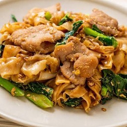 ผัดซีอิ๊วหมู