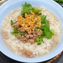 ข้าวต้มหมูสับ