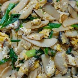 ผัดเห็ดน้ำมันหอย