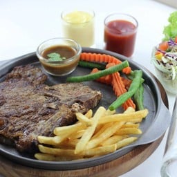 เจ๊อร ลาบเป็ดตำเเซ่บนัว ปลาเผา ทะเลเผา จุ่มเเซ่บ วัดลาดปลาดุก