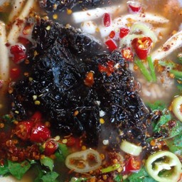 ข้าวต้มหมู ไข่ลวก