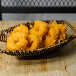 ปลาหมึกทอดกรอบ