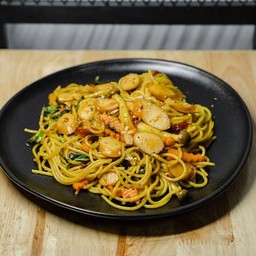 สปาเก็ตตี้ขี้เมาไส้กรอกไก่