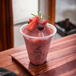 สตรอว์เบอร์รี่ บลูเบอร์รี่ สมูทตี้