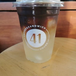 Ris Coffee