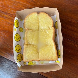 ขนมปังปิ้ง เนย+นม