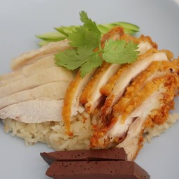 ข้าวมันไก่ผสม (ไก่ตอน+ ไก่ทอด) ธรรมดา