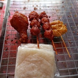 ไก่ทอดอิ่มสุขสูตรหาดใหญ่ ตลาดคอนโดสามห่วง