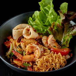 ยำมาม่าทะเล