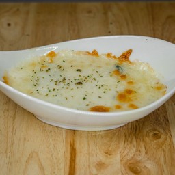 ผักโขมอบชีส