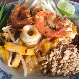 ผัดไทยกุ้งสด