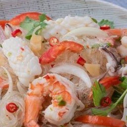 ยำวุ้นเส้นทะเล