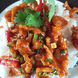 ไก่ทอดผัดซอสเกาหลีเผ็ด