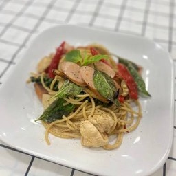 สปาเก็ตตี้ขี้เมาไส้กรอกไก่