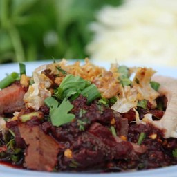 ลาบหมูดิบ
