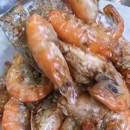 กุ้งทอดกะเทียม10 ตัว