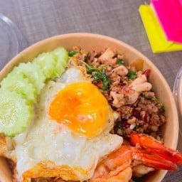 กะเพราพริกแห้งแม่ตาล