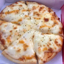 ชีสล้วน (พิซซ่าถาดใหญ่ 9 นิ้ว แบ่ง 8 ชิ้น)