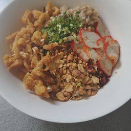ก๋วยเตี๋ยวต้มยำกากหมู