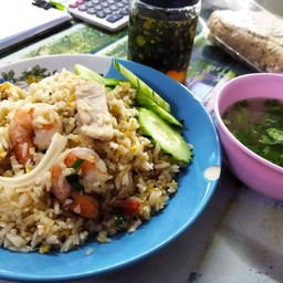 ข้าวผัดรวม