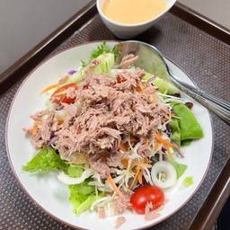 สลัดทูน่า