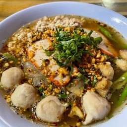 ก๋วยเตี๋ยวต้มยำสุโขทัย