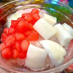 ทับทิมกรอบ มะพร้าว น้ำกะทิ