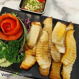 เห็ดออรินจิย่างน้ำจิ้มซีฟู้ด