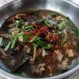 สาวแหล่ ตำแซ่บ