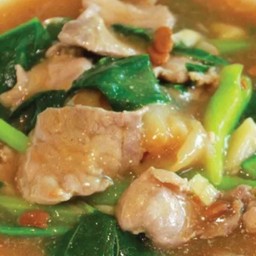 ราดหน้าหมู