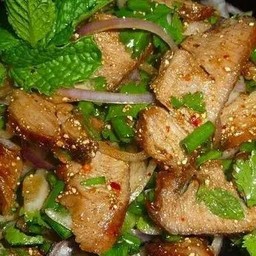 น้ำตกหมู
