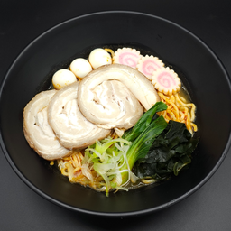 I08 - ราเมนต้มยำ หมูชาชู