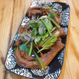 ขาเป็ดตุ๋น