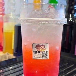 สตอเบอรี่โซดา