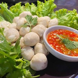 ชุดลูกชิ้นหมูนึ่ง