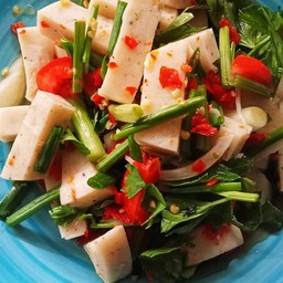 ยำหมูยอใส่วุ้นเส้น