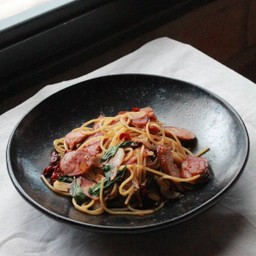 Spaghetti With Garlic Chili Sausage