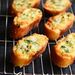 ขนมปังชีส Garlic bread cheese