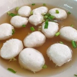 ลูกชิ้นหมูลวก