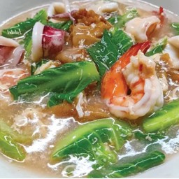 ราดหน้าทะเล