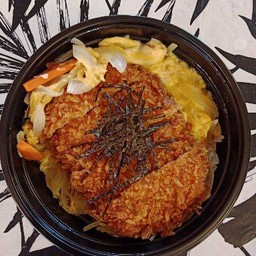 ข้าวคัตสึดงไก่