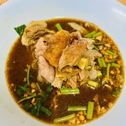 ก๋วยเตี๋ยวเนื้อ