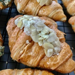 Almond Croissant