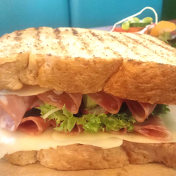 แซนวิชซาลามี่ ชีส Salami sandwich