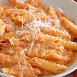 พาสต้าพิงค์ซอส pasta pink sauce