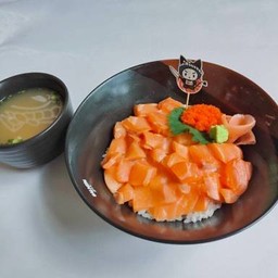 มินิ ข้าวแซลมอนเต๋า ไข่กุ้ง