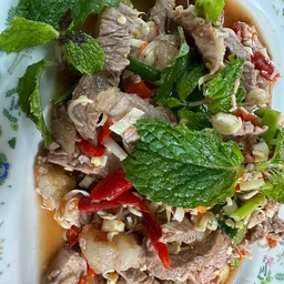 พล่าเนื้อ