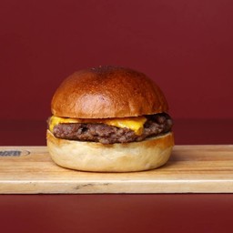 สโมกกี้โบรเนื้อ (SMOKEY BRO BEEF)