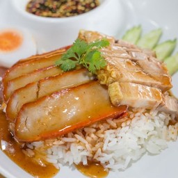 ข้าวหมูแดง+หมูกรอบ