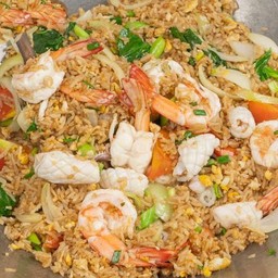 ข้าวผัดกุ้งร้อนๆๆ